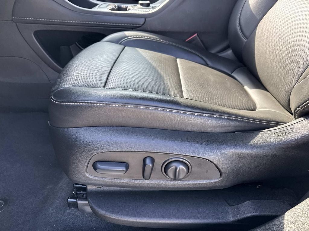 2023 GMC Acadia FWD SLT