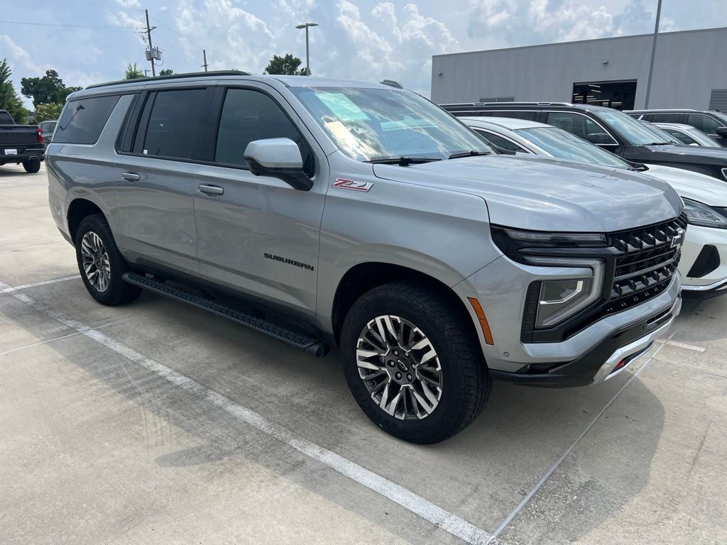 2025 Chevrolet Suburban 4WD Z71