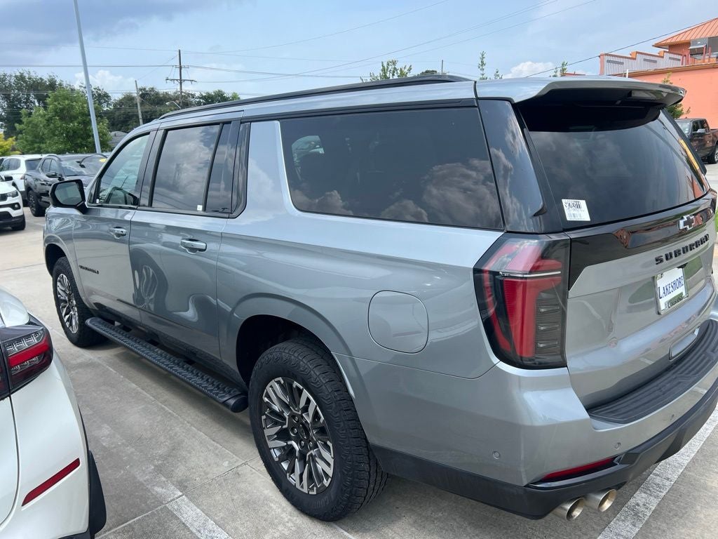 2025 Chevrolet Suburban 4WD Z71