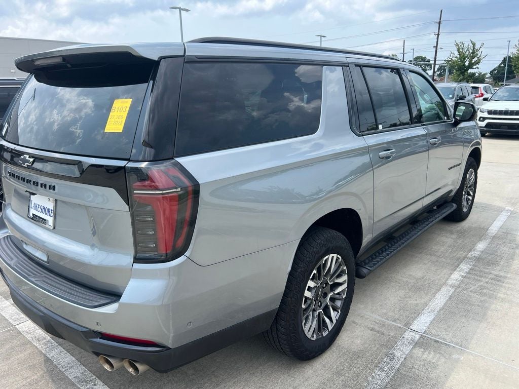 2025 Chevrolet Suburban 4WD Z71