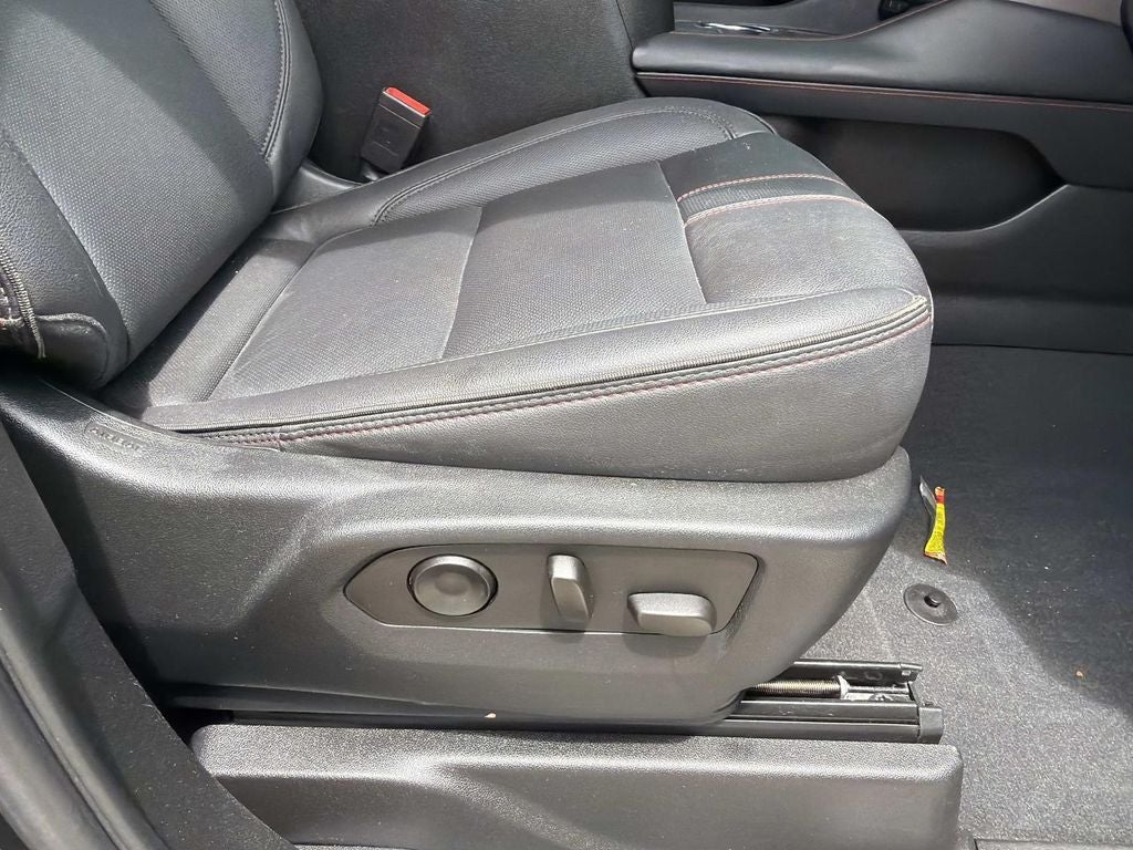 2023 Chevrolet Tahoe 4WD RST