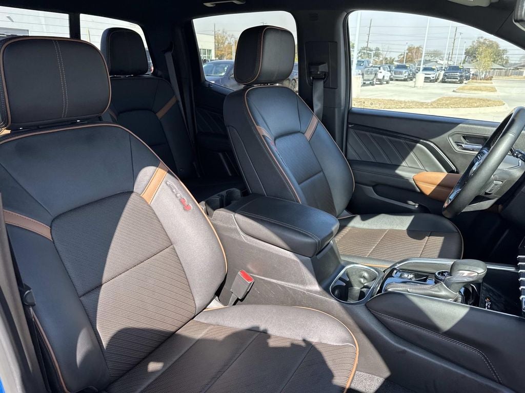 2023 GMC Canyon 4WD Crew Cab Short Box AT4