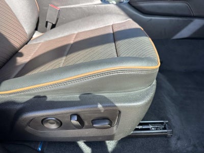 2023 GMC Canyon 4WD Crew Cab Short Box AT4