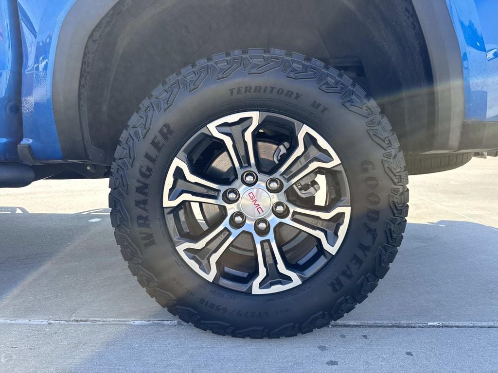 2023 GMC Canyon 4WD Crew Cab Short Box AT4