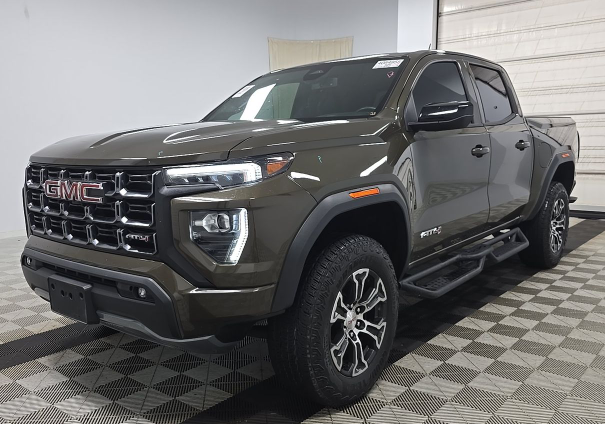 2023 GMC Canyon 4WD Crew Cab Short Box AT4