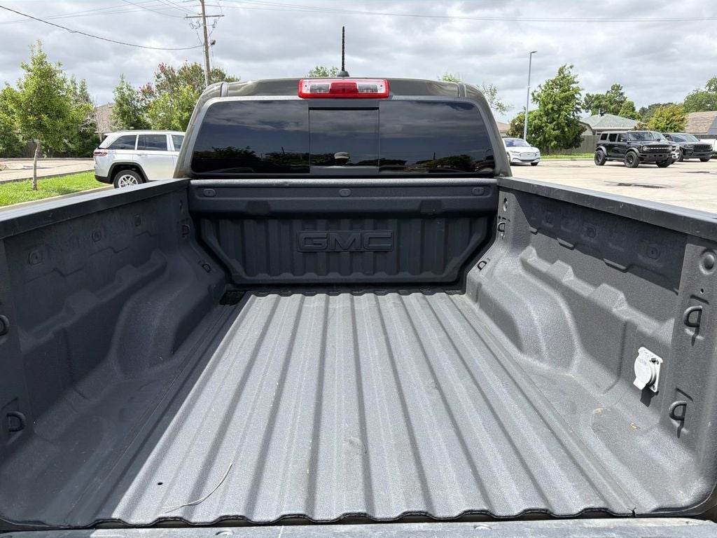 2023 GMC Canyon 4WD Crew Cab Short Box AT4