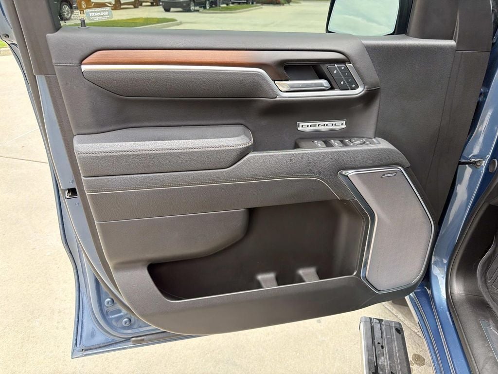 2025 GMC Sierra 1500 2WD Crew Cab Short Box Denali