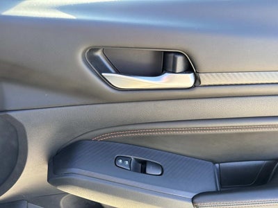 2022 Nissan Altima SR FWD