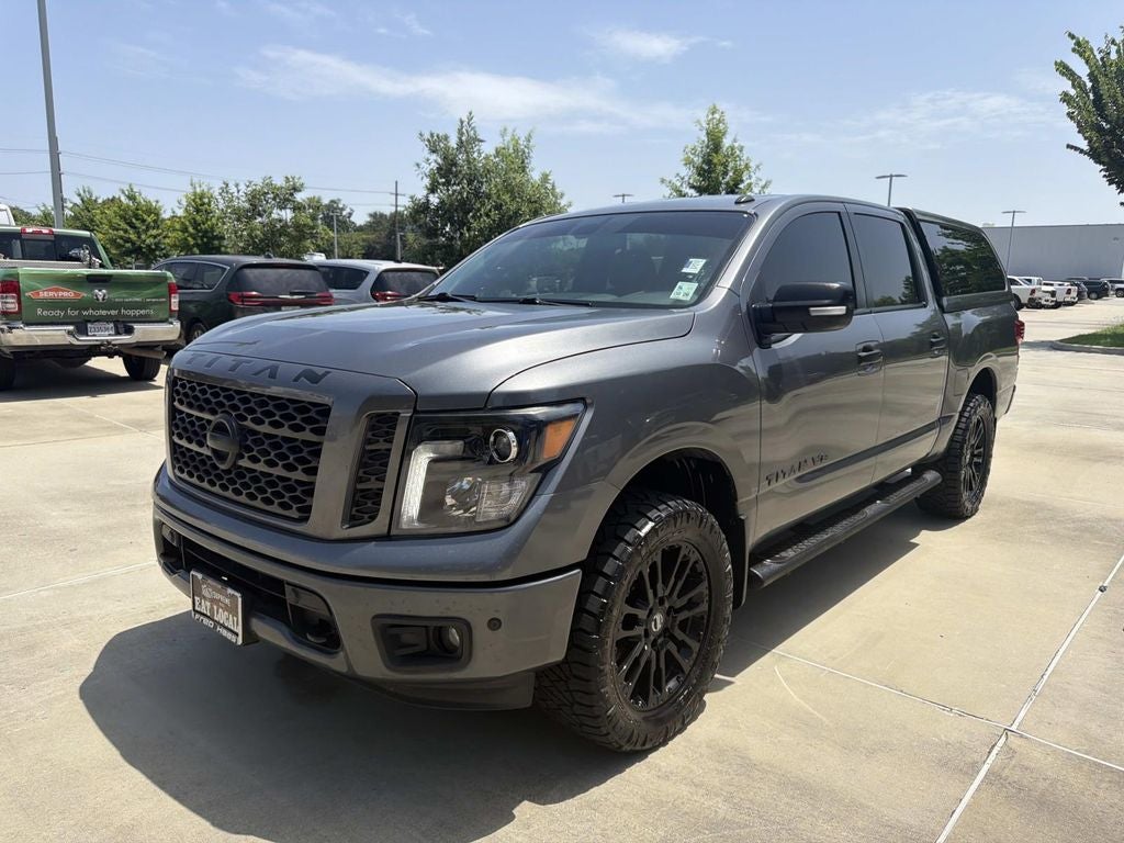 2019 Nissan TITAN SV