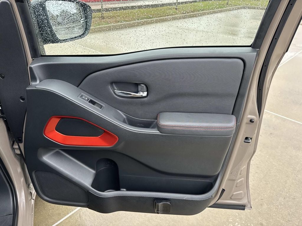 2022 Nissan Frontier Crew Cab PRO-X 4x2