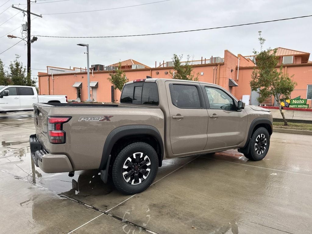 2022 Nissan Frontier Crew Cab PRO-X 4x2