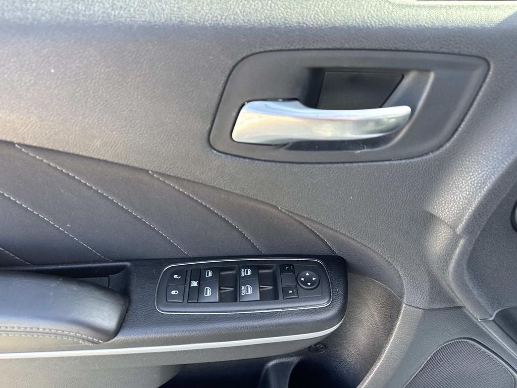 2022 Dodge Charger SXT RWD