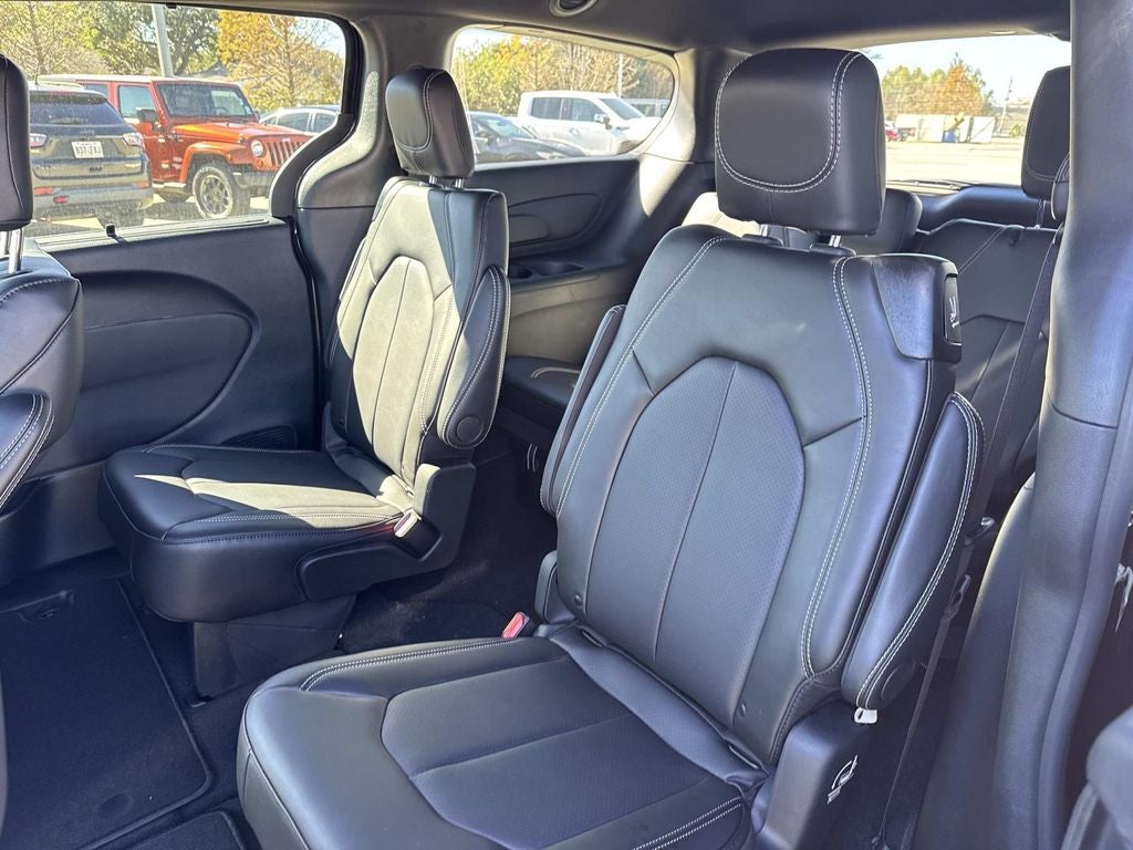 2026 Chrysler Voyager VOYAGER LX