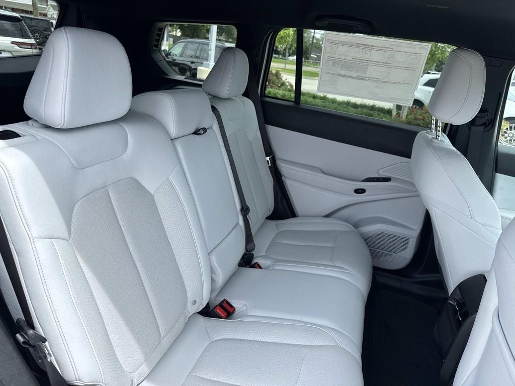 2026 Jeep Cherokee CHEROKEE LAREDO 4X4