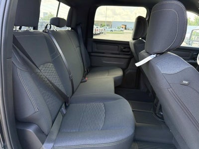 2026 RAM Ram 2500 RAM 2500 BLACK EXPRESS CREW CAB 4X4 6'4' BOX
