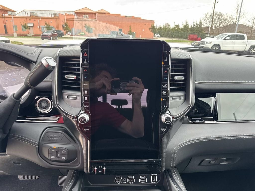 2026 RAM Ram 2500 RAM 2500 LIMITED CREW CAB 4X4 6'4' BOX