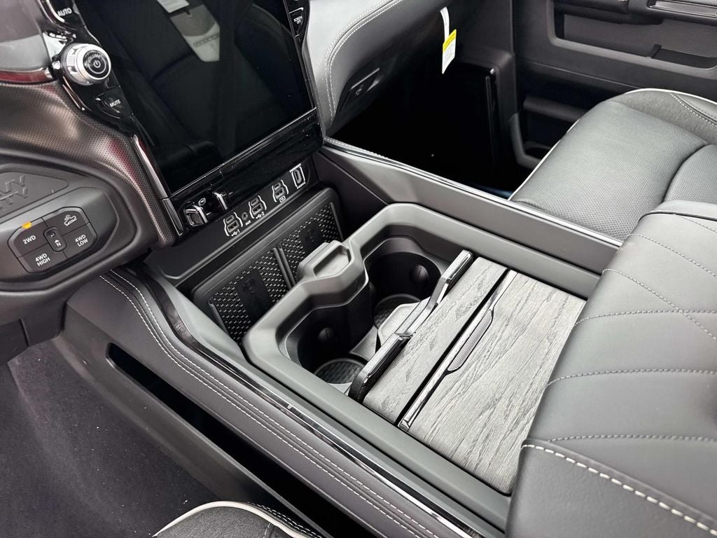 2026 RAM Ram 2500 RAM 2500 LIMITED CREW CAB 4X4 6'4' BOX