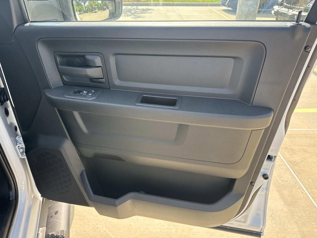 2026 RAM Ram 3500 RAM 3500 TRADESMAN CREW CAB 4X2 8' BOX