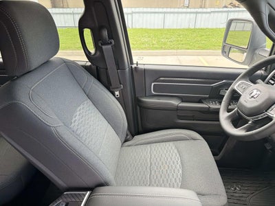 2026 RAM Ram 3500 RAM 3500 BIG HORN CREW CAB 4X4 8' BOX