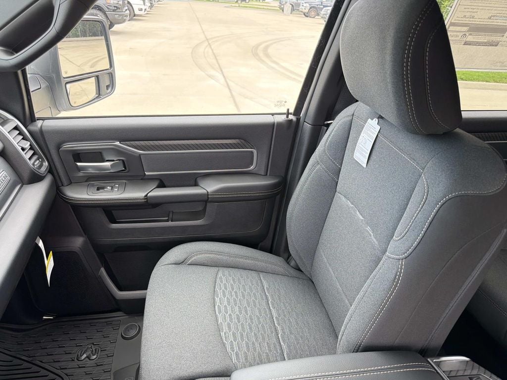 2026 RAM Ram 3500 RAM 3500 BIG HORN CREW CAB 4X4 8' BOX