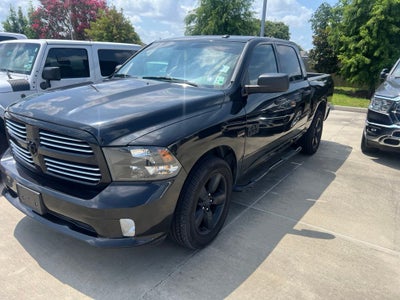 2017 RAM 1500 Express Crew Cab 4x2 5'7' Box
