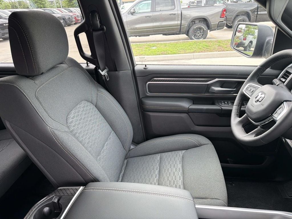 2026 RAM Ram 1500 RAM 1500 BIG HORN CREW CAB 4X2 5'7' BOX