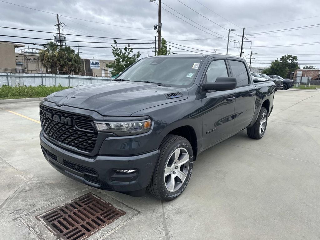 2026 RAM Ram 1500 RAM 1500 EXPRESS CREW CAB 4X2 5'7' BOX