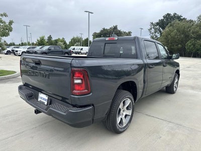 2026 RAM Ram 1500 RAM 1500 EXPRESS CREW CAB 4X2 5'7' BOX