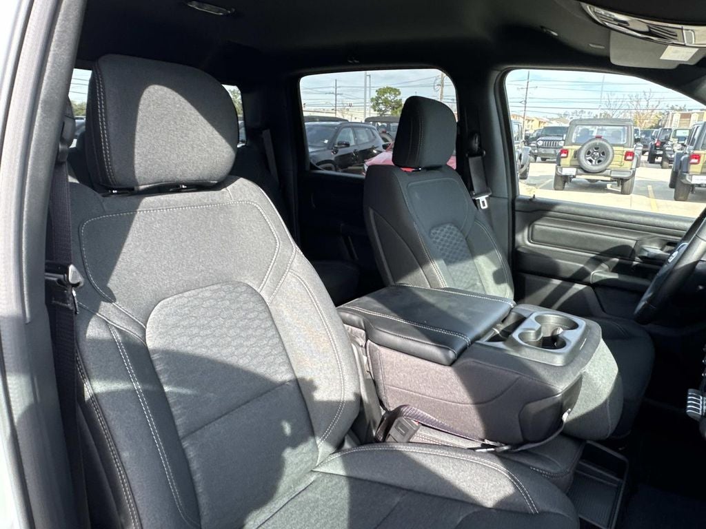 2026 RAM Ram 1500 RAM 1500 EXPRESS CREW CAB 4X2 5'7' BOX