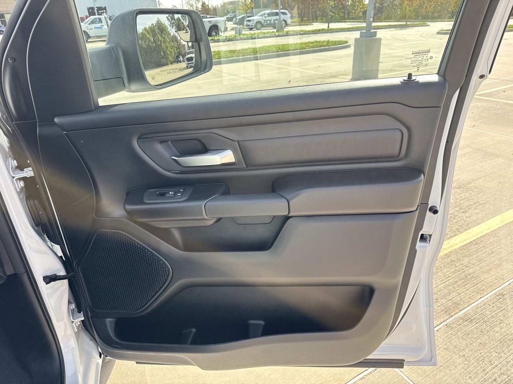 2026 RAM Ram 1500 RAM 1500 EXPRESS CREW CAB 4X2 5'7' BOX