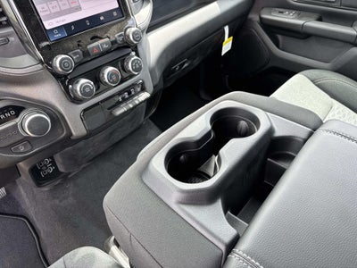 2026 RAM Ram 1500 RAM 1500 EXPRESS CREW CAB 4X2 5'7' BOX