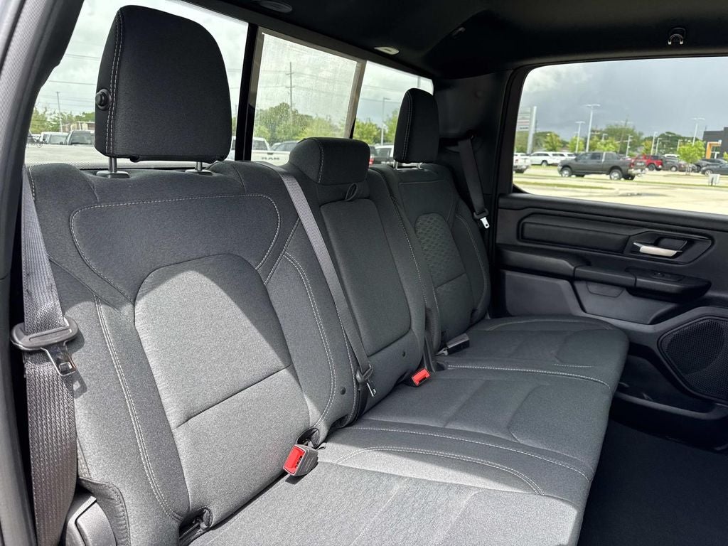 2026 RAM Ram 1500 RAM 1500 EXPRESS CREW CAB 4X2 5'7' BOX