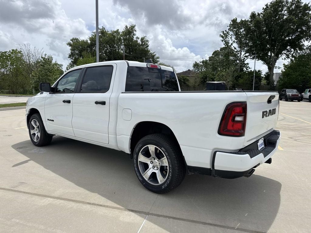 2026 RAM Ram 1500 RAM 1500 EXPRESS CREW CAB 4X2 5'7' BOX