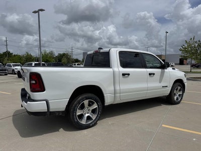2026 RAM Ram 1500 RAM 1500 EXPRESS CREW CAB 4X2 5'7' BOX