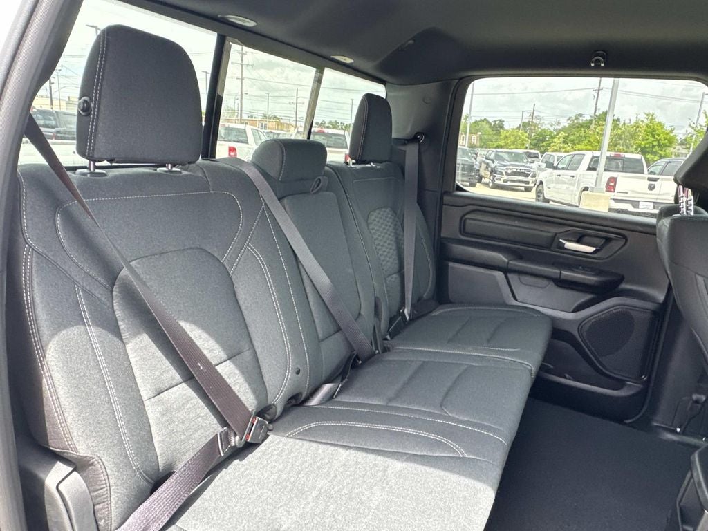 2026 RAM Ram 1500 RAM 1500 EXPRESS CREW CAB 4X2 5'7' BOX