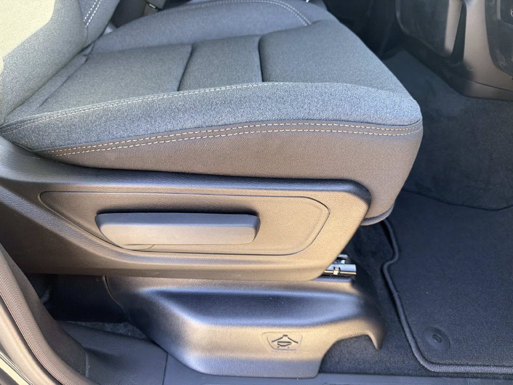 2027 RAM 1500 Express