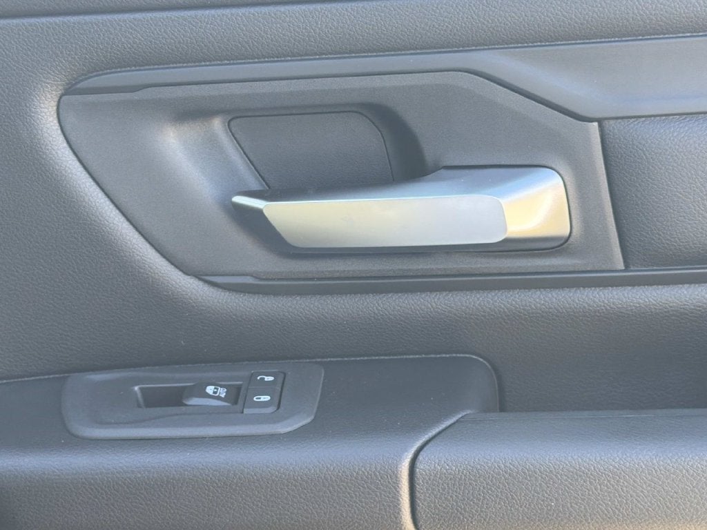 2027 RAM 1500 Express