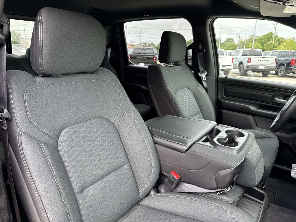 2026 RAM Ram 1500 RAM 1500 EXPRESS CREW CAB 4X2 5'7' BOX