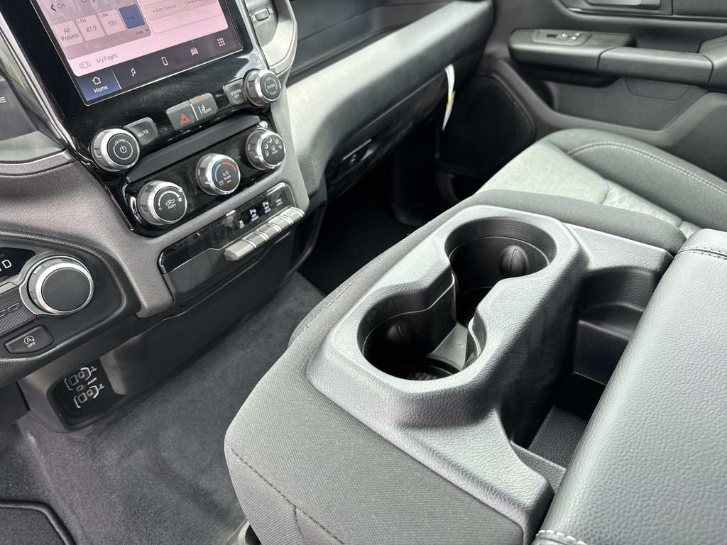 2026 RAM Ram 1500 RAM 1500 EXPRESS CREW CAB 4X2 5'7' BOX