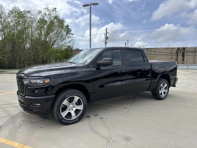 2026 RAM Ram 1500 RAM 1500 EXPRESS CREW CAB 4X2 5'7' BOX