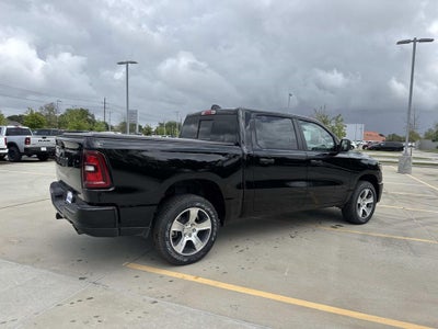 2026 RAM Ram 1500 RAM 1500 EXPRESS CREW CAB 4X2 5'7' BOX