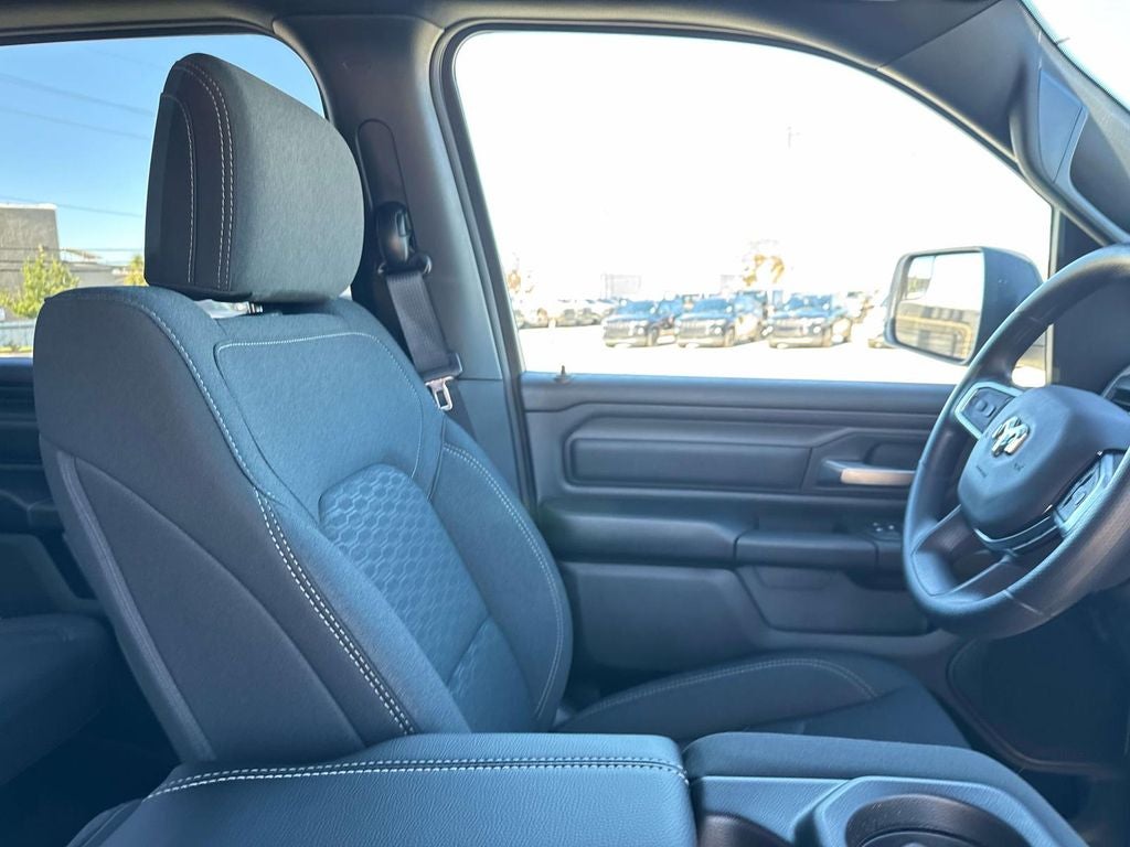 2026 RAM Ram 1500 RAM 1500 EXPRESS CREW CAB 4X2 5'7' BOX