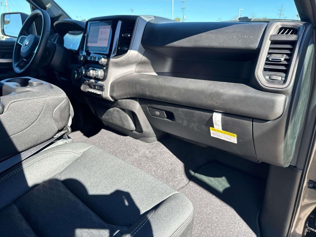 2026 RAM Ram 1500 RAM 1500 EXPRESS CREW CAB 4X2 5'7' BOX