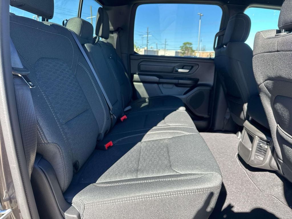 2026 RAM Ram 1500 RAM 1500 EXPRESS CREW CAB 4X2 5'7' BOX