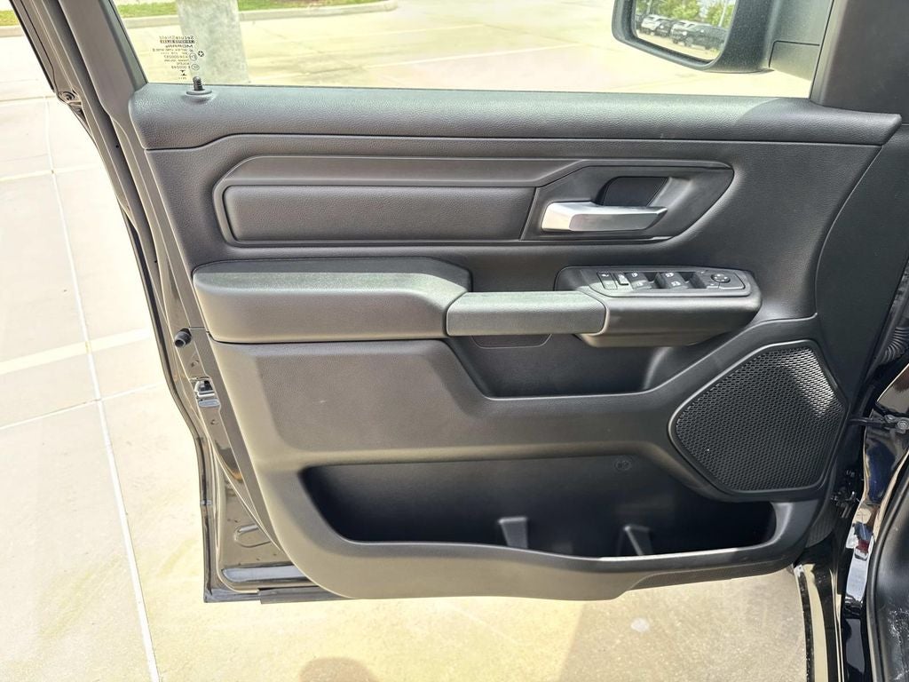 2026 RAM Ram 1500 RAM 1500 EXPRESS CREW CAB 4X2 5'7' BOX