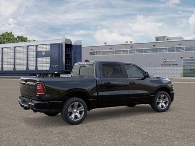 2026 RAM Ram 1500 RAM 1500 EXPRESS CREW CAB 4X2 5'7' BOX