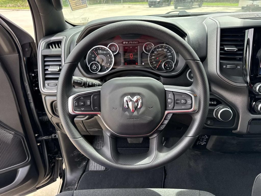 2026 RAM Ram 1500 RAM 1500 EXPRESS CREW CAB 4X2 5'7' BOX