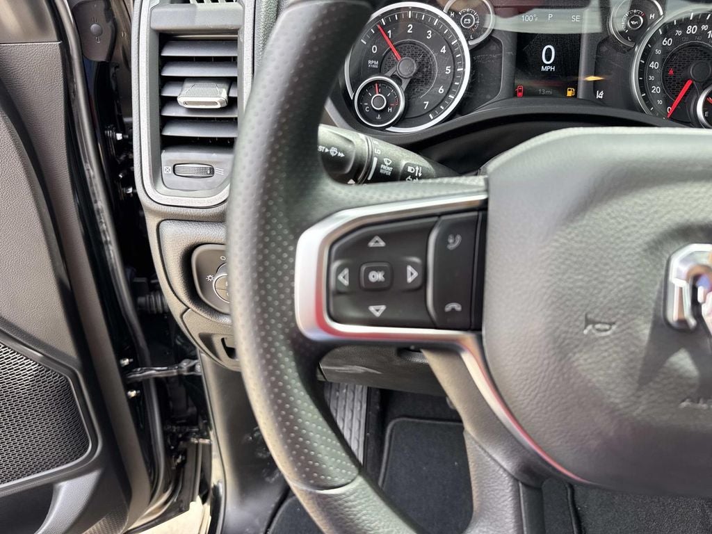 2026 RAM Ram 1500 RAM 1500 EXPRESS CREW CAB 4X2 5'7' BOX