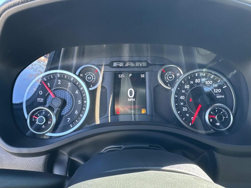 2026 RAM Ram 1500 RAM 1500 EXPRESS CREW CAB 4X2 5'7' BOX