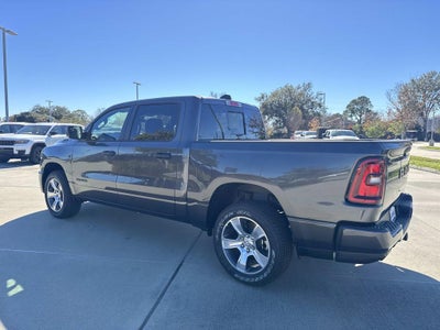 2026 RAM Ram 1500 RAM 1500 EXPRESS CREW CAB 4X2 5'7' BOX